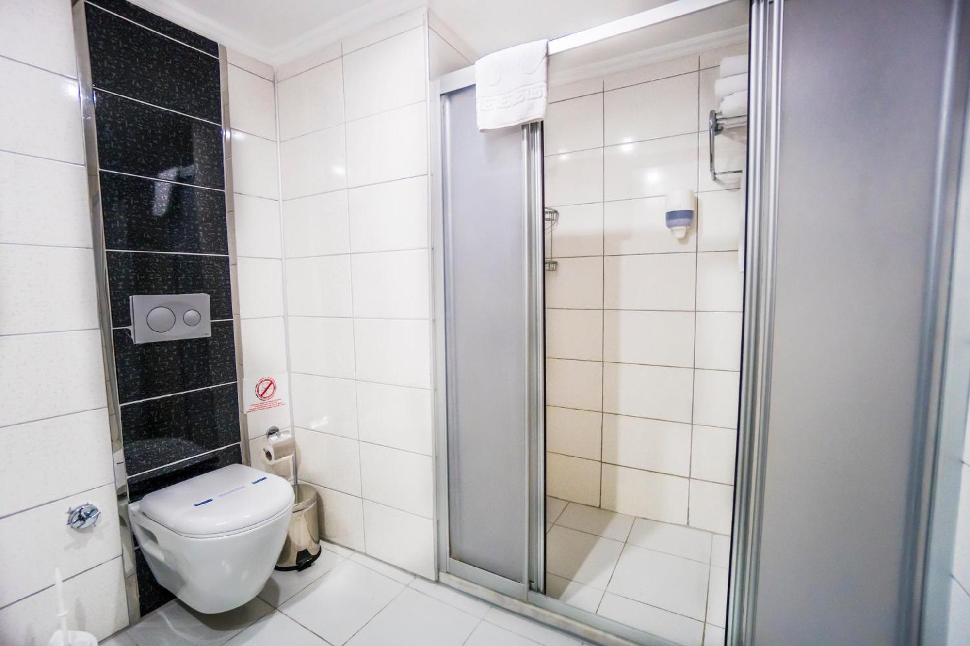 Venus Bieno Hotel Сиде Екстериор снимка