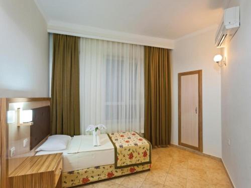 Venus Bieno Hotel Сиде Екстериор снимка