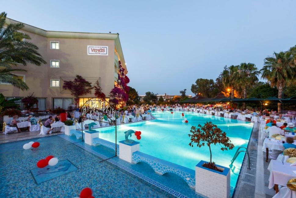 Venus Bieno Hotel Сиде Екстериор снимка
